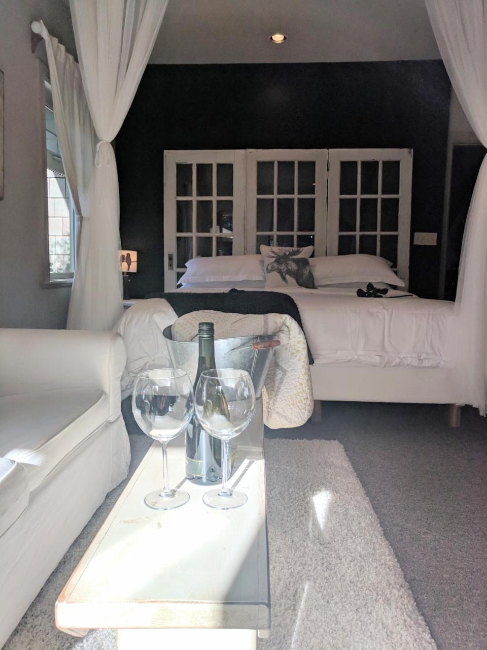 Amara Bed & Breakfast (Adults Only) Sidney Buitenkant foto